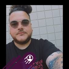 A dog helped assist in its own rescue after an Illinois family's home  caught fire last week. Bodycam footage shows police entering a smoke-filled  home to save the family pet — with