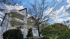 Die wohnung befindet sich im dachgeschoss eines sanierten mehrfamilienhauses in. Markkleeberger Immobilien