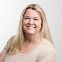 900+ "Degn" profiles