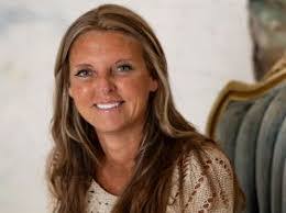 Leslie Milligan's Instagram, Twitter & Facebook