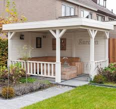 Eine Offene Gartenlaube Die Sich Zu Jeder Jahreszeit Nutzen Lasst Und Durch Eine Klassische Optik Jegliche Gestaltu Gartenlaube Gartensitzplatz Pavillon Ideen