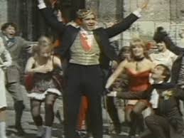 King of hearts is perhaps the best anti war film ever created, showing us the insanity of war in this sweet plumpick, having been to his initial discomfort acclaimed as the king of hearts, to choose which we enjoyed the movie, a blast from the past. King Of Hearts Tv Guide