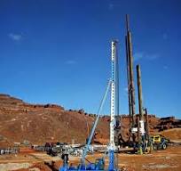 High-Performance Hydraulic Static Pile Driver with Remote ...