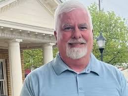 Alex Munson's Instagram, Twitter & Facebook