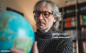 4,758,749 People Around The World Stock Photos, High-Res Pictures, and  Images