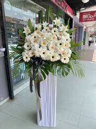 往生花圈 往生花 丧事花圈 花圈 dm to order for you need condolences flower stand condolencesflower florawreath flowercondole table decorations decor home decor