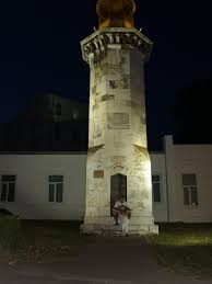 Lupa de care farul avea atâta nevoie pentru a lumina din nou a fost. Farul Genovez Mapio Net