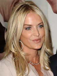 Kim Buffington's Instagram, Twitter & Facebook