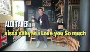 Cibiran kepada aldi taher semakin keras lantaran sosok yang kerap menyerukan untuk baca alquran itu dinilai jualan agama oleh netter. Wow Aldi Taher Dibanjiri Hujatan Warganet Ring Satu