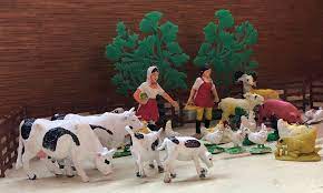 Vintage Toy Farm Animals Mixed Lot Of 31 Pieces Kids Toys Etsy Farm Animal Toys Miniature Animals Vintage Toys