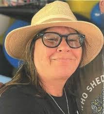 Rebecca Large's Instagram, Twitter & Facebook