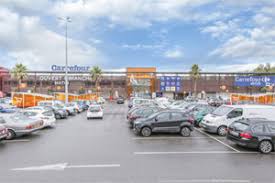 Fort de son expérience le salon de coiffure carita biarritz est composé de professionnels dans le secteur de coiffeur. Centre Commercial Carrefour Saint Jean De Luz