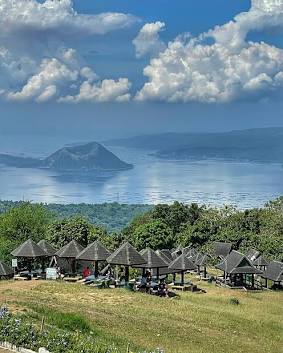 File:View of Taal Volcano from Tagaytay.jpg - Wikimedia Commons