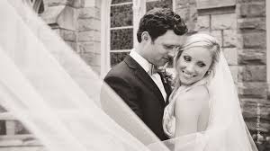 The Pros And Cons Of Becoming A Wedding Photographer With Images Wedding Photographers Wedding Photographer