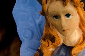 Christmas angel holding picture frame ornament