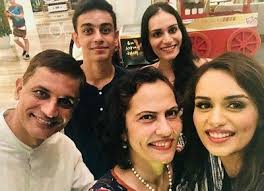 Последние твиты от miss fame (@missfamenyc). Manushi Chhillar Height Age Boyfriend Biography Family Net Worth