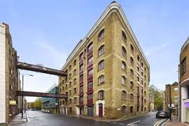 Royal pharmaceutical society east smithfield, e1w. Savills Flats For Sale In Wapping London