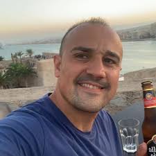 Gracias a todos los amigos que me han felicitado hoy por mi 51 cumpleaños  Así se cumplen mejor!!!