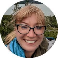 Alexandra Crum's Instagram, Twitter & Facebook