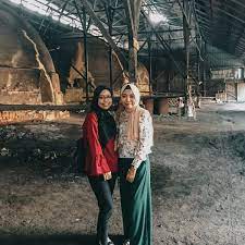 Kilang arang di kuala sepetang yang kami gi ni dah menjangkau usia 128 tahun beroperasi dan ianya memang berhampiran sangat dengan pusat eko perlancongan paya bakau matang tu. Photos At Kilang Arang Kayu Kuala Sepetang 1 Tip