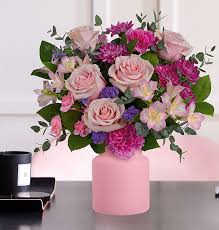 So, next time send flowers to delhi, flowers to mumbai and across 229+indian cities, where floweraura delivers to get it delivered within 3 hours or even less duration. Rose Shop Near Me