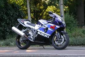 Suzuki Gsx R 1000 2003 Another One Capable Of 300 Kph But This Time With Added Lightness Bonkers 3 Suzuki Gsxr1000 Suzuki Suzuki Gsxr