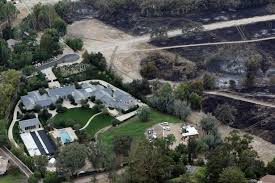 Kim kardashian & kanye west's house (google maps). Kim Kardashian Fans Beg To Quarantine At Her Enormous Mansion With Two Pools Mirror Online