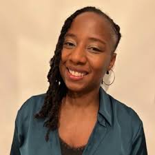 Très heureuse de vous annoncer que ma période d'essai chez IPG Mediabrands  a été confirmée. Je peux maintenant dire que j'ai signé mon premier CDI !  Merci à Cindy Mayeux d'avoir été