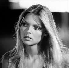 A Moment On The Lips A Lifetime On The Hips Commercial Michelle Pfeiffer Ethnicity Swiss German French Dutch Irish British Scandinavian Michelle Pfeiffer Beauty Iconic Women