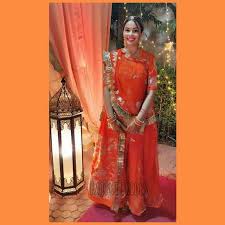 Pin By Priya Tanwar On Rajputi Suit Posak In 2020 Royal Clothing Rajasthani Dress Rajputi Dress