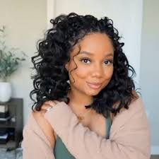 Chantel Mills's Instagram, Twitter & Facebook