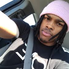 Lani Bean's Instagram, Twitter & Facebook