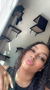 Hi everyone, I'm Nadia and I'm looking for a 1 bedroom/ 1 bathroom unit,  near the Woodley Park train station or in the 20008 zip code area. My  budget is $1300-1400(utilities included),