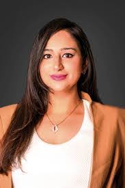 Deepa Shah's Instagram, Twitter & Facebook