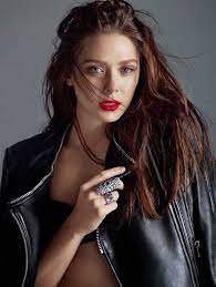 While elizabeth olsen is a highly decorated and talented actress, it is her portrayal of the scarlet witch in various marvel cinematic universe films which has really catapulted her to global fame. Elizabeth Olsen Hottest Sexiest Photo Collection Hnn