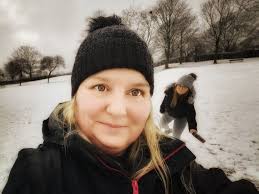 Michelle Rowlands (@michelle_rolo)