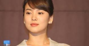He also cemented his acting place by taking part in other numerous films. Song Hye Kyo Boyfriend Ex Boyfriend And Husband 2021