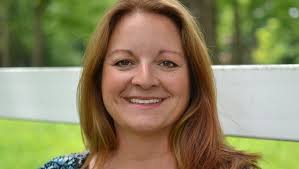 Mason teacher writes book based