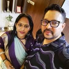 16 years of togetherness ❤️❤️ Happy wedding anniversary dear Reena Shibu 😍