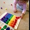 Candyland es bueno, ya que ayuda a los niños a aprender a contar y tomar turnos. 1