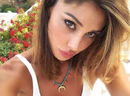 «partii per l'italia per pagare la chemioterapia a mia nonna malata». Fidanzato Belen Rodriguez Chi E Foto