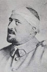 Dès le matin, avant d'être habillés, sans raison, pour le plaisir d'éprouver la force de la solidarité, on se disait les uns aux autres avec bonne humeur, avec cordialité, avec patriotisme: Guillaume Apollinaire Wikipedia