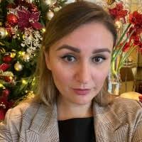 60+ ملفًا شخصيًا يحتوي على “Elena”