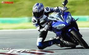 Yamaha is one of the oldest and most popular brand names in two wheeler industry. Yamaha Yzf R15 Wallpaper Yamaha R15 1680x1050 Download Hd Wallpaper Wallpapertip