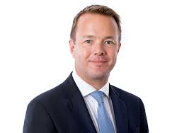 Salaries tend to be lower elsewhere in the uk (and outside of the larger investment banks). Portfolio Asset Management Tristan