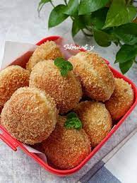 Tepung terigu adalah tepung atau bubuk halus yang berasal dari bulir gandum, dan digunakan sebagai bahan dasar pembuat kue, mi dan roti. 18 Cara Membuat Roti Goreng Yang Mudah Dan Enak Lengkap Aneka Macam Isian Hot Liputan6 Com
