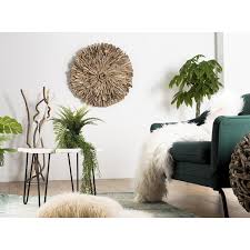 Cette conception fonctionnelle d'étagère est construite à partir des coquilles et des placages en bois de tambour d'origine éthique, les restes de la fabrication de tambours dans notre ville nous attachons tous les composants avec des douves en bambou en bois pour éviter d'introduire des vis métalliques. Decoration Murale Bois Ronde 80x80cm Bois Flotte