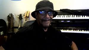 Bass players join bass gear discussion group