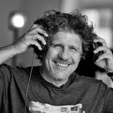 David Ken's Instagram, Twitter & Facebook