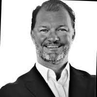 Jason Wickman's Instagram, Twitter & Facebook